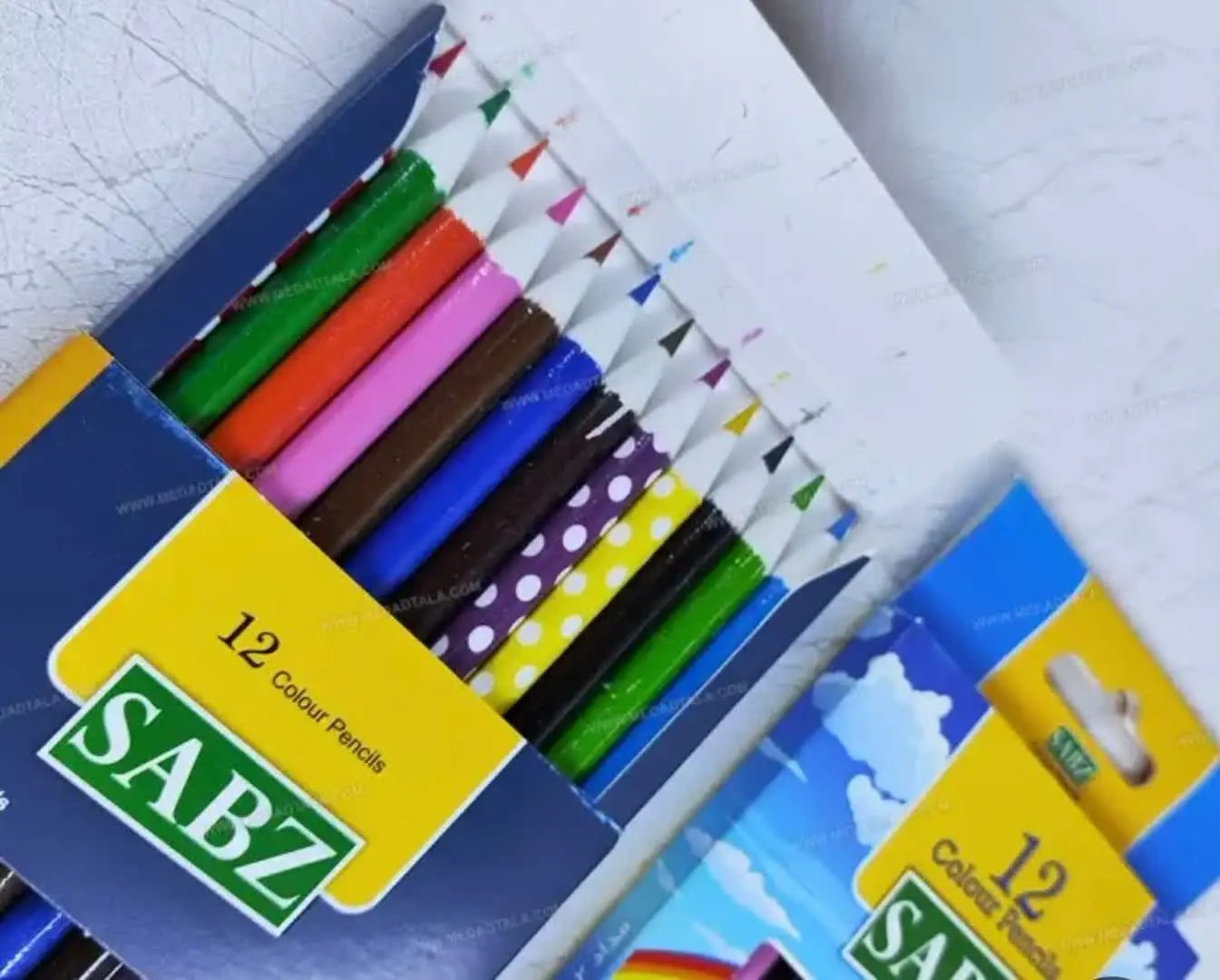 مداد رنگی درجه یک ۱۲ تایی