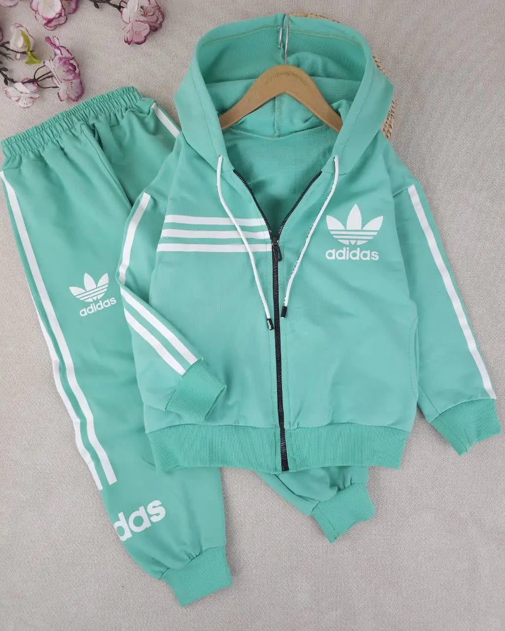 سیوشرت شلوار اسپرت خط آدیداس