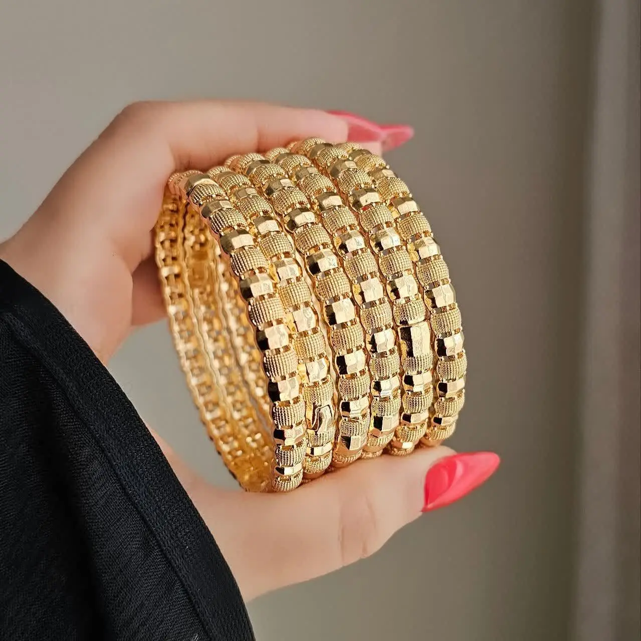 النگو قفلی طرح طلا✨💥