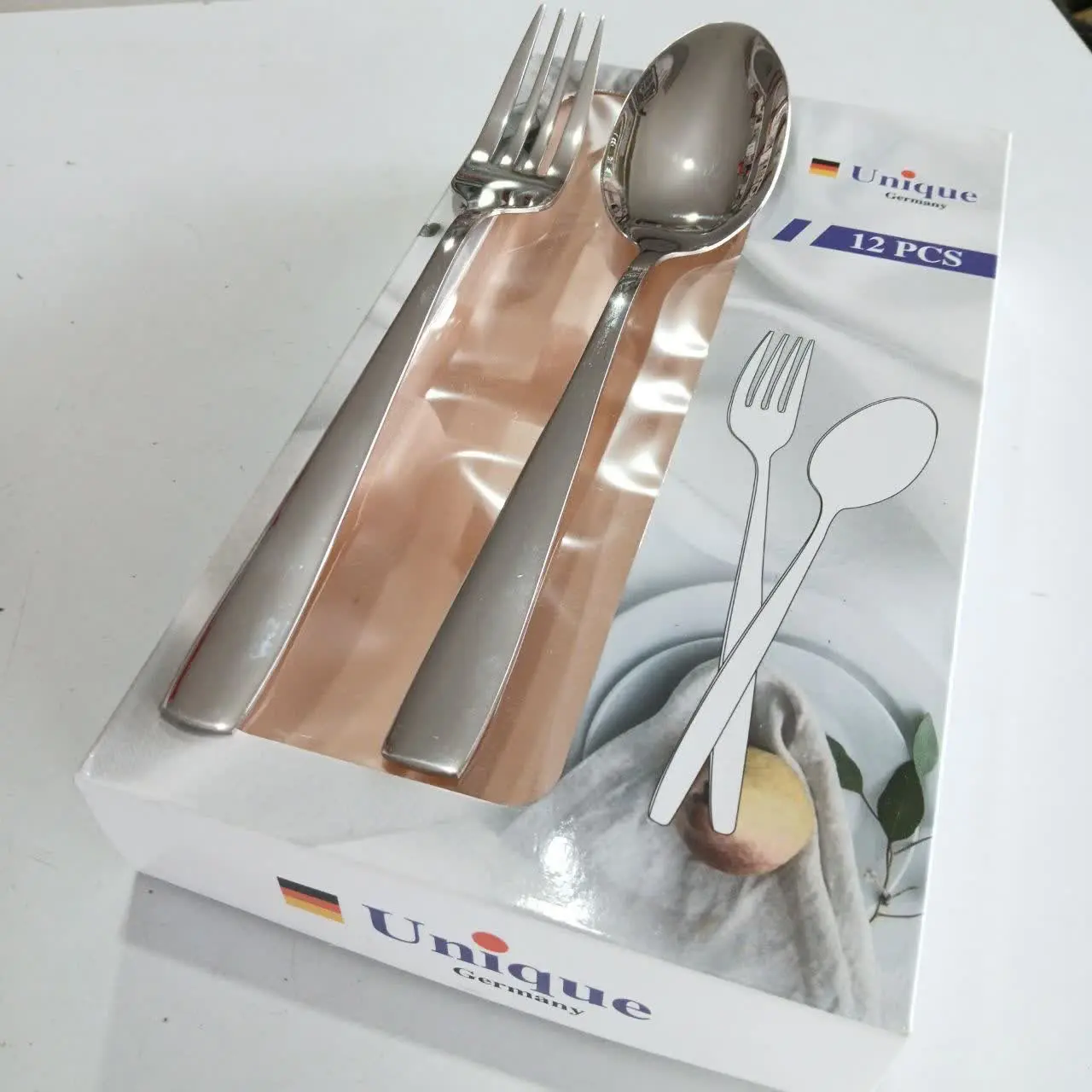 قاشق چنگال یونیک ۶ نفره ۱۲ پارچه استیل ۱۸/۱۰ مدل آینه‌ای دسته پهن
