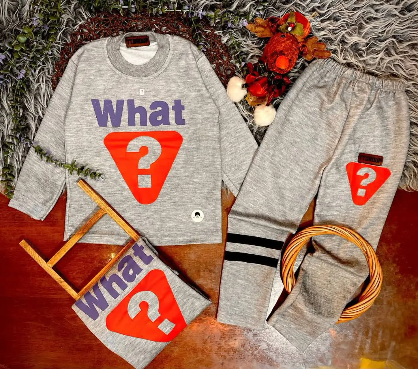 طرح ?WHAT 👈🏽 (ردیف ٨٧٠٤) 
