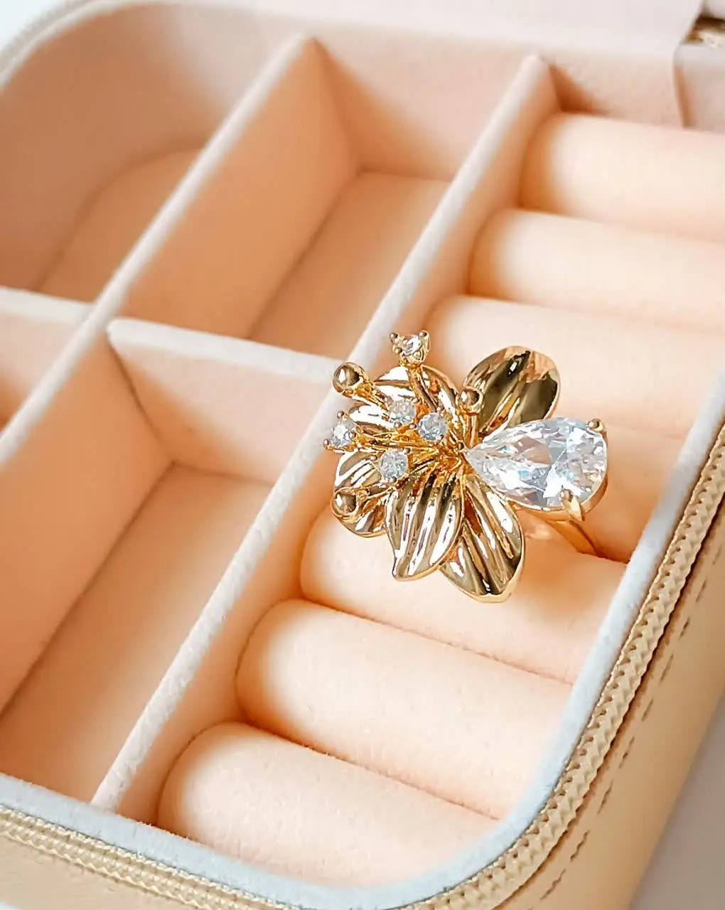 💍 انگشتر لوکس زنانه با طراح...