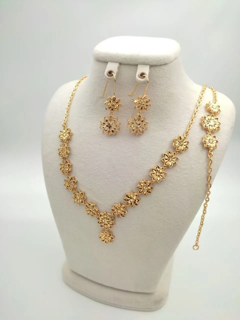 ♦️سرویس طرح‌طلا ۱۴۰۱۵۴۲۱۰
