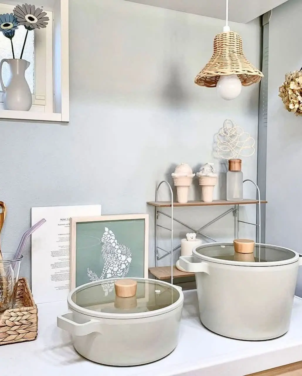 شارژ مجدد قابلمه‌های Neoflam رنگ کرم
