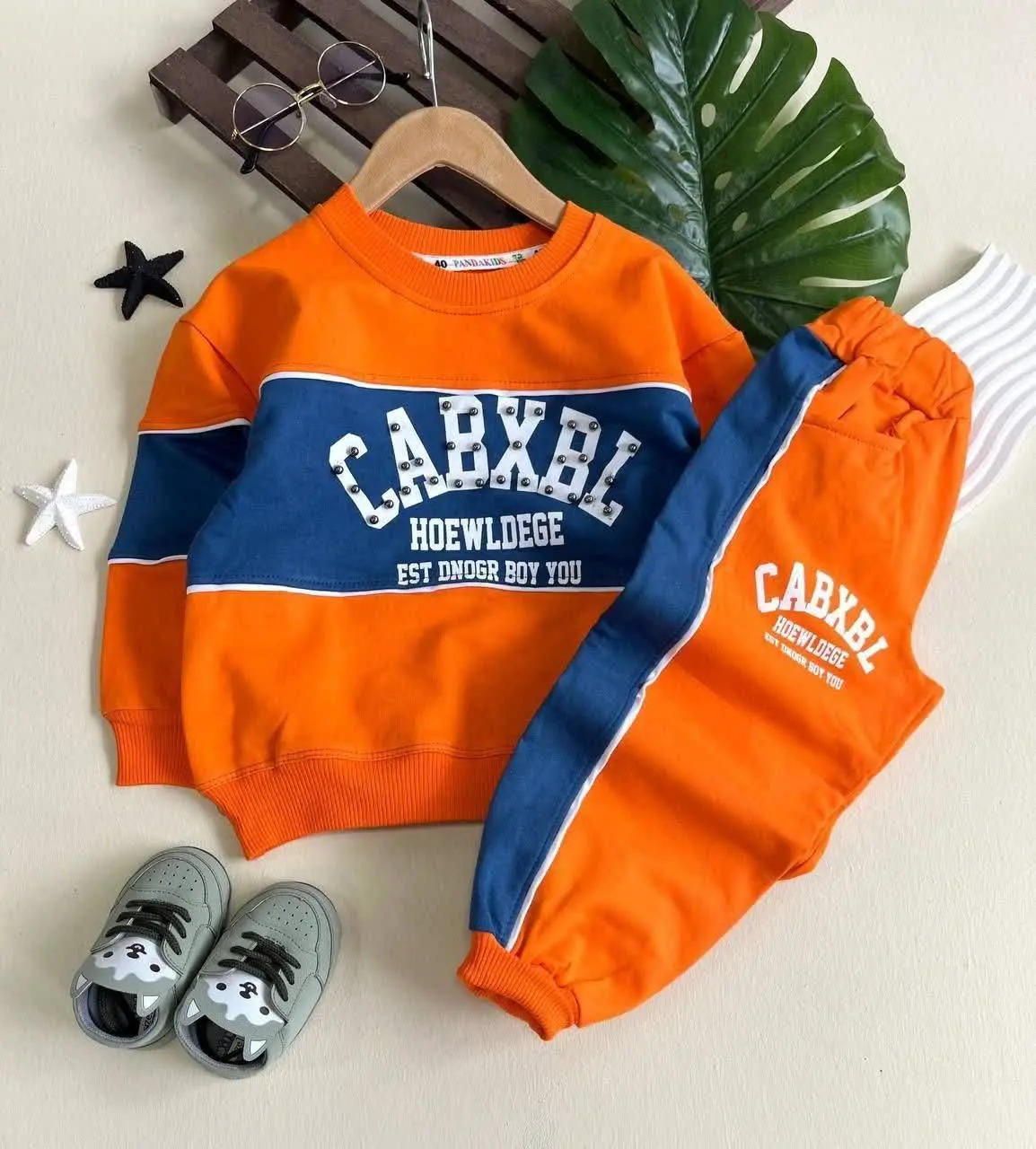 سایز۴۰: قد بلوز ۴۱/پهنا ۳۵/...