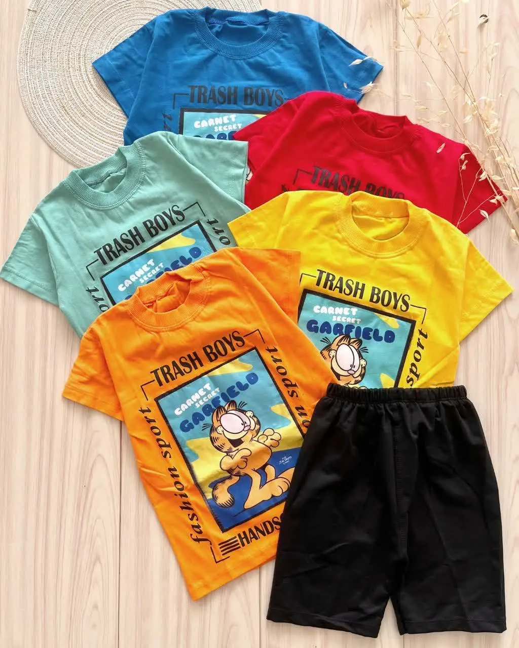 تیشرت شلوارک گارفیلد 
