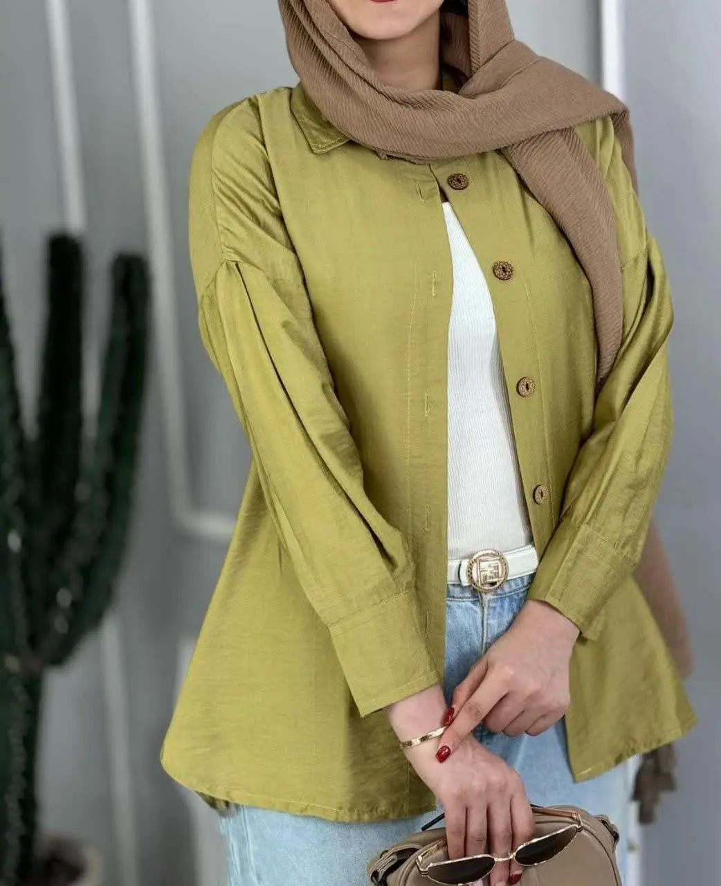 نام: مانتو بابوس ترانه
