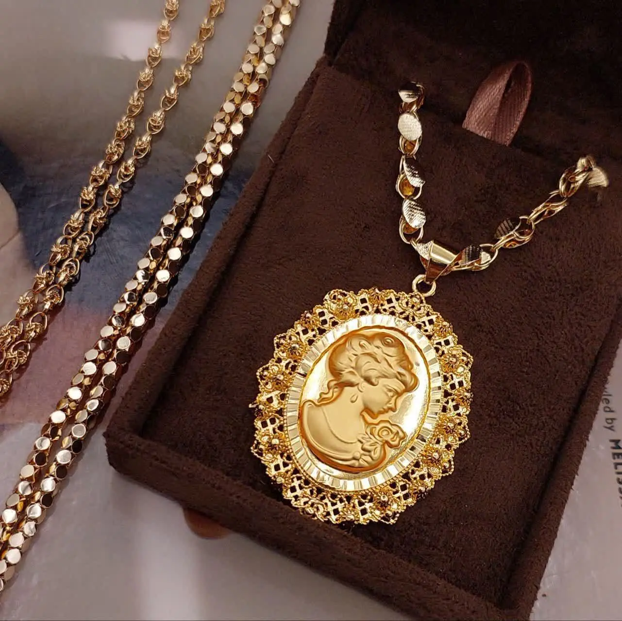 با سه مدل زنجیر جدید شارژ شد 😍
