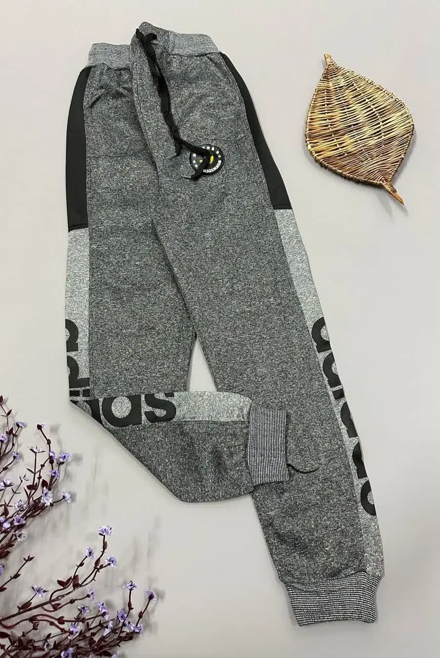 موجوده فقط سه عدد شلوار راحتی پسرانه بیرون پوش جنس خوب 😍😍😍 
