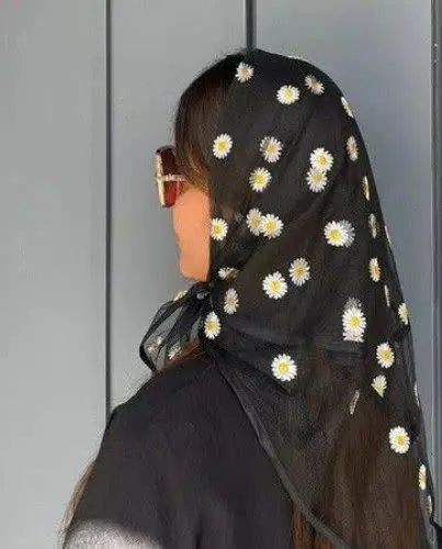 🌈مینی اسکارف توری طرح بابونه 💌
