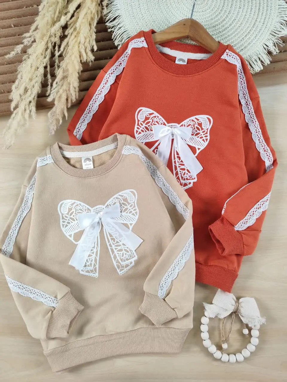 بلوز تک پاپیون برجسته