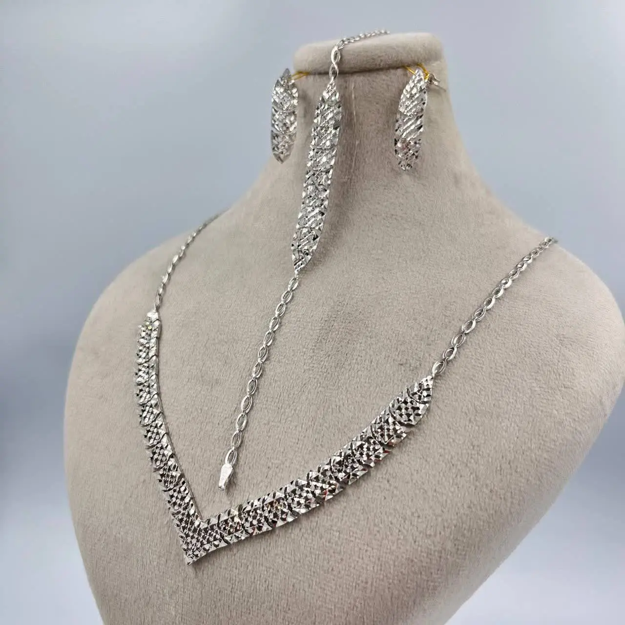 💫💫#سرویس طلای سفید ونورا
