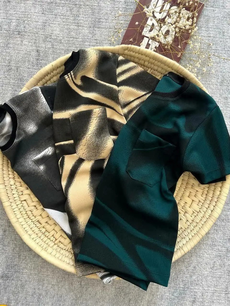 👚 نام: بلوز تک پسرانه پیسوله
