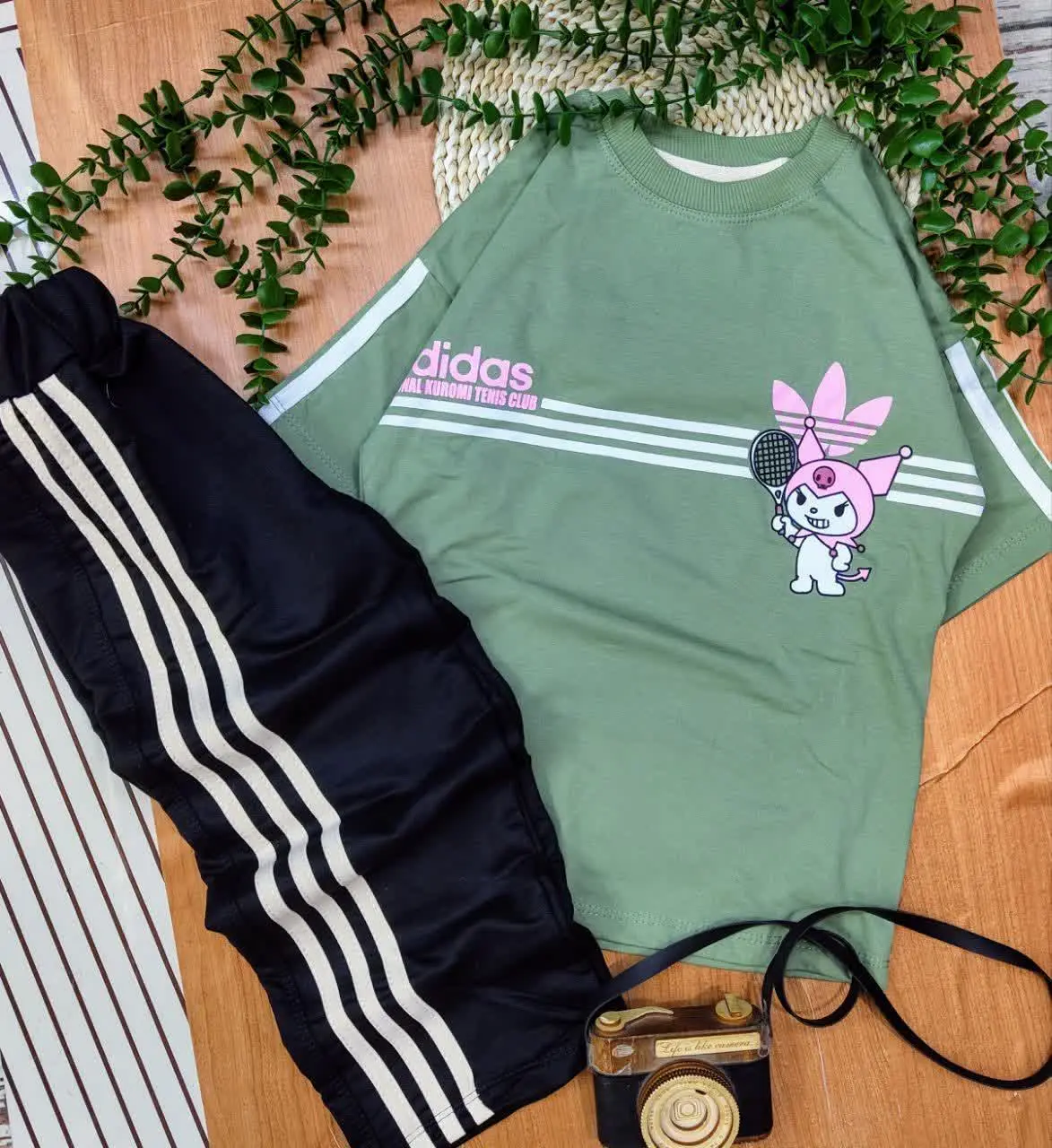 تیشرت و شلوار کرومی۶۳
