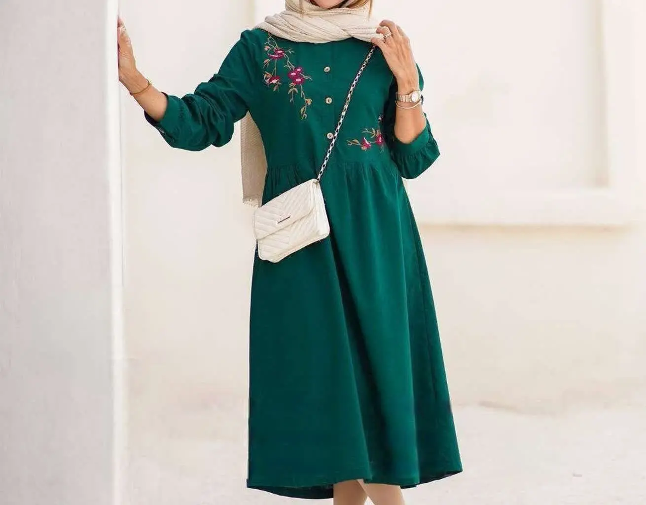 پیراهن گلدوزی سوگند