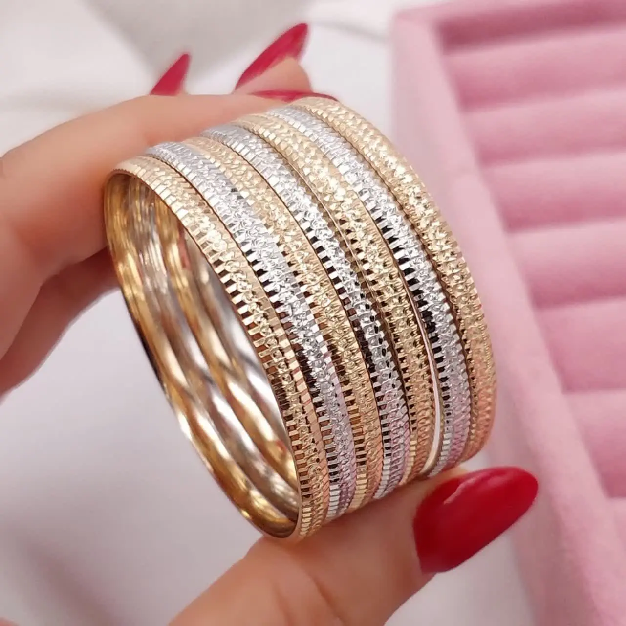 #النگو ۳میل بچگانه اصل طلا‌روس 👧👧👧
