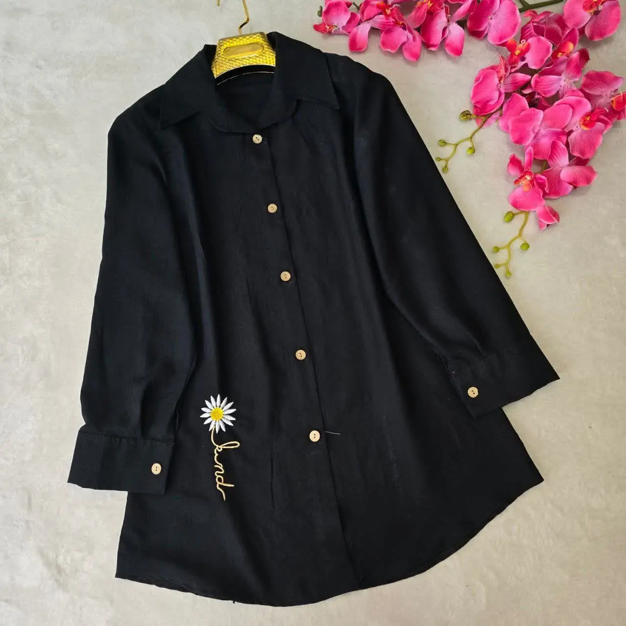 🌸 نام: شومیز گل تک بابونه 
