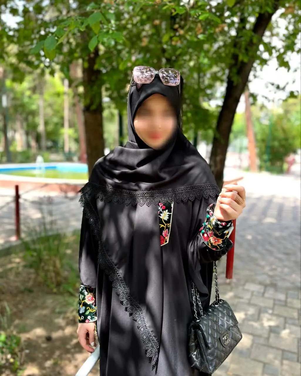 روسری مشکی دانتل 👌
