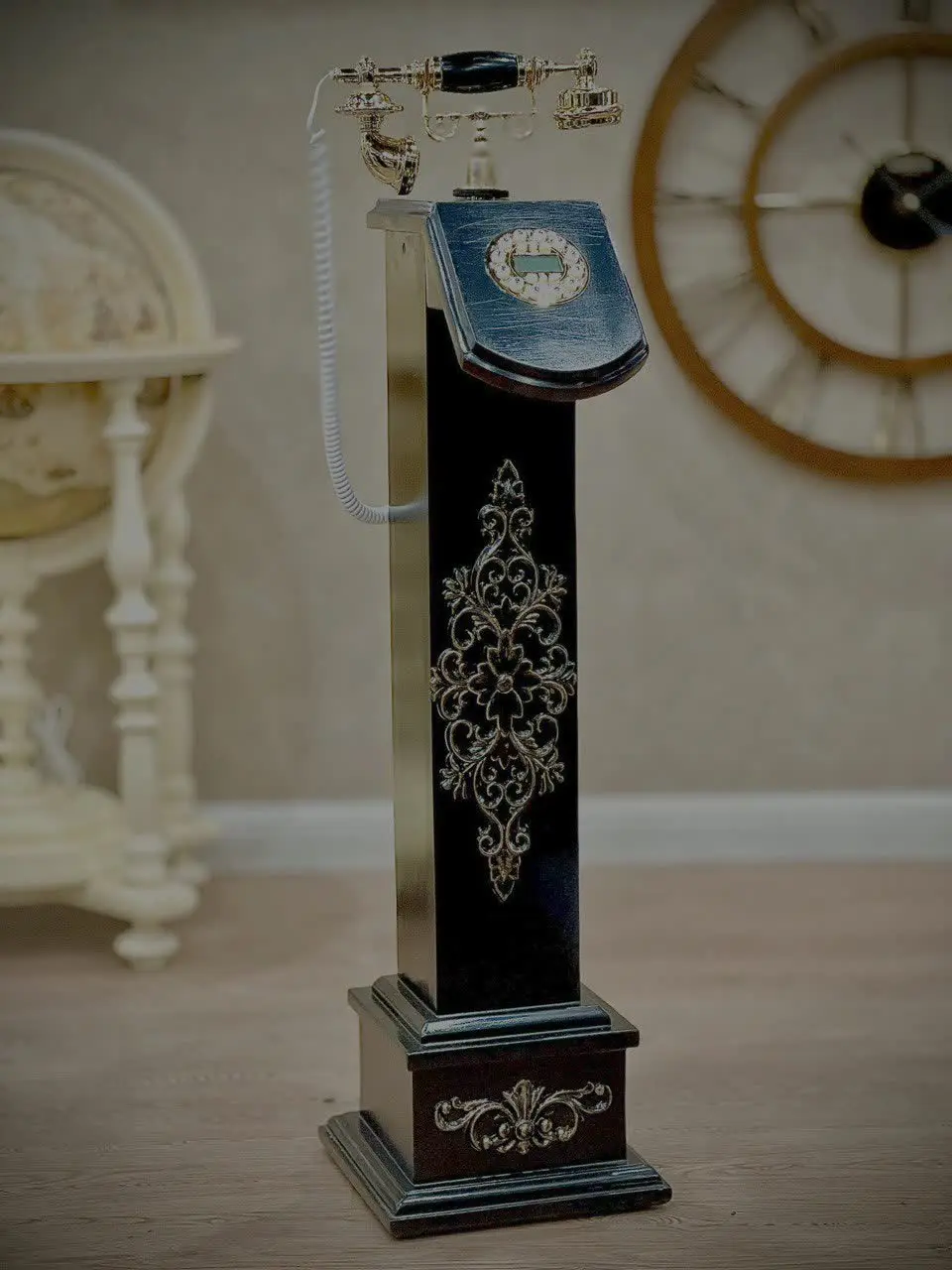 تلفن ۴ ضلعی مشکی