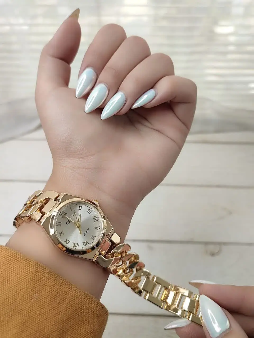 ساعت زنانه مارک eriks✨💥