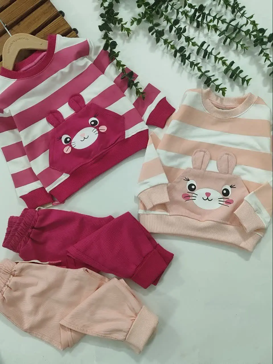 موجودی فقط یک عدد سایز ۳۵رنگ صورتی ❌❌❌❌❌
