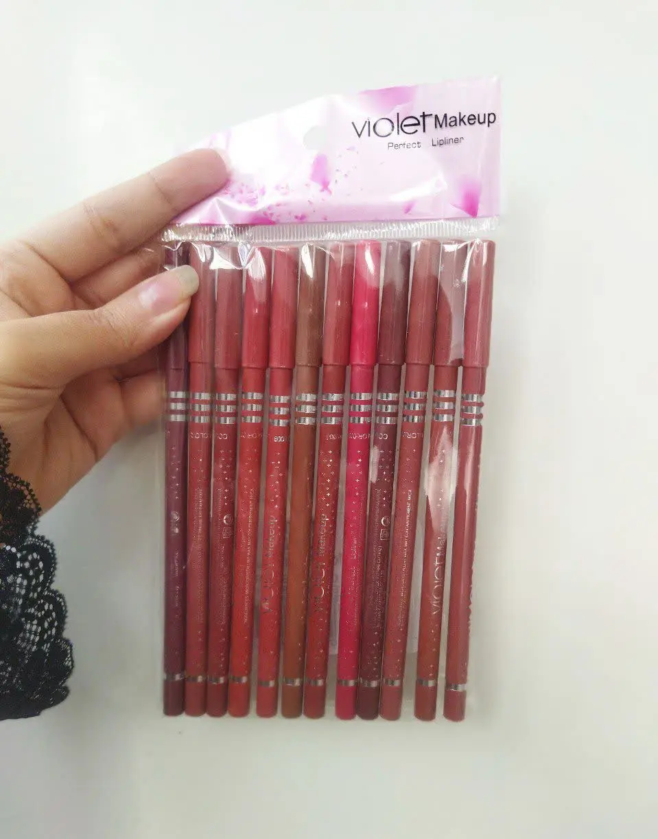 خط لب یا رژ مدادی 😍
