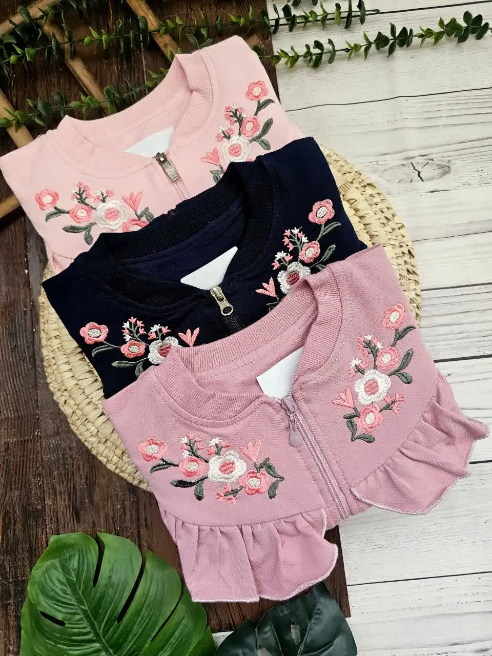 سیوشرت دخترانه تیارا
