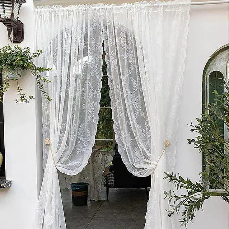 ((پرده همه کاره پینک لند))...