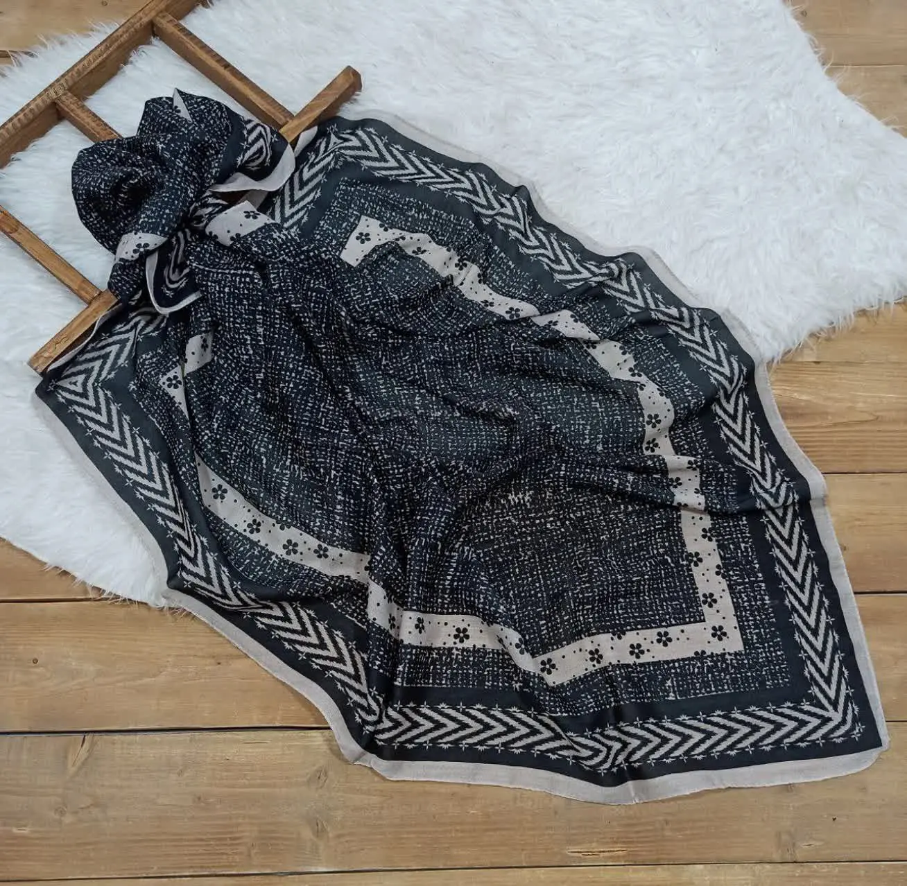 🐝روسری نخی