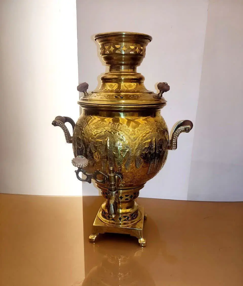 سماور برنجی نگین دار خیلی خوشگل

