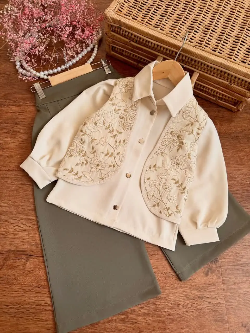 این ست فقط مخصوص لا، کچر، ی...