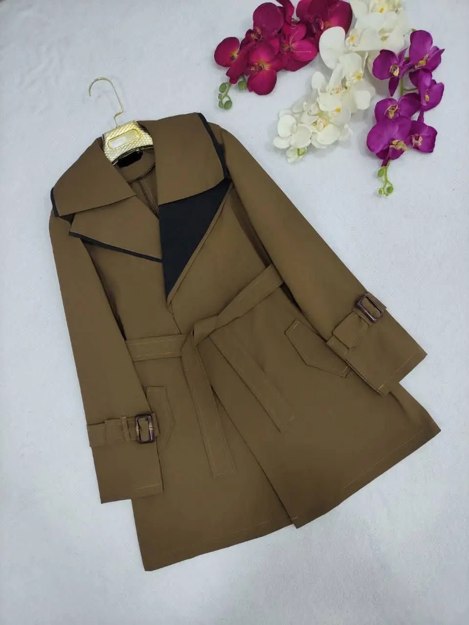 نام: مانتو شایلی 
