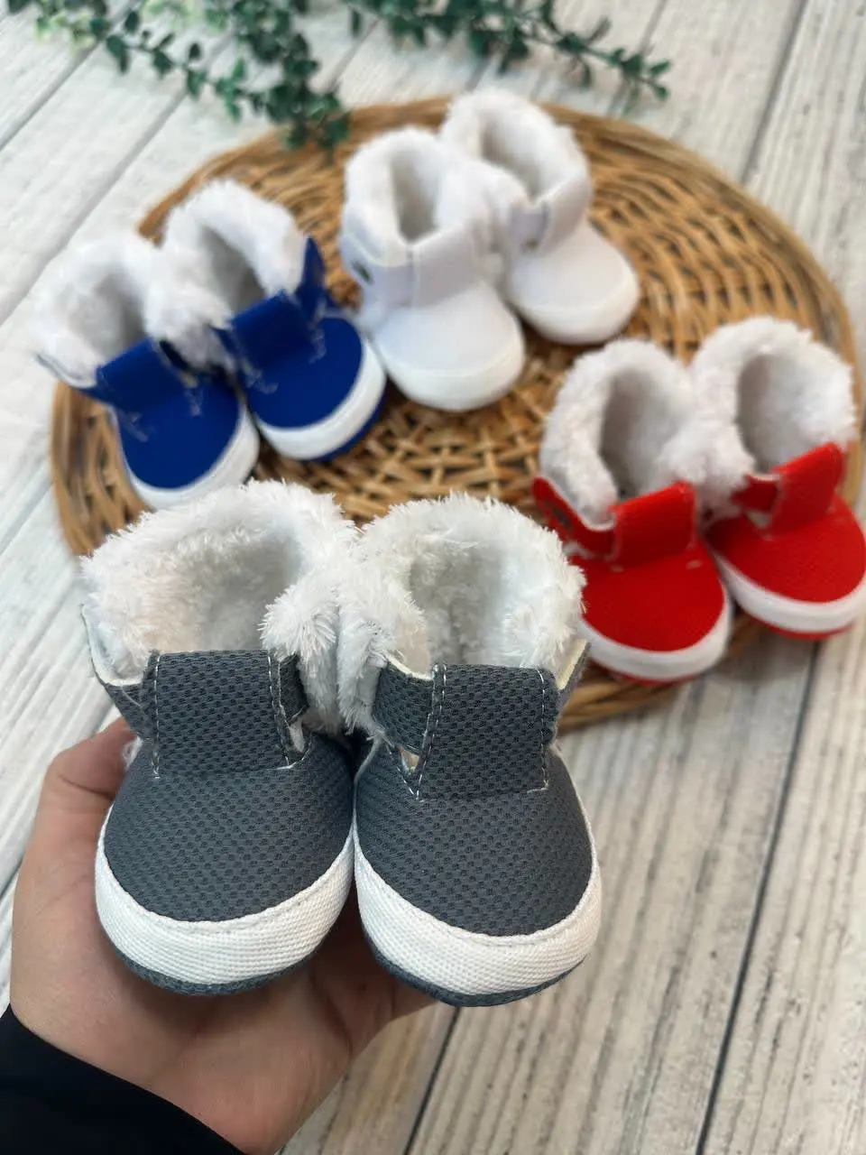 پاپوش توخز زمستانه ساق دار نوزادی و کودک کد ۷۲۰۱۷ 
