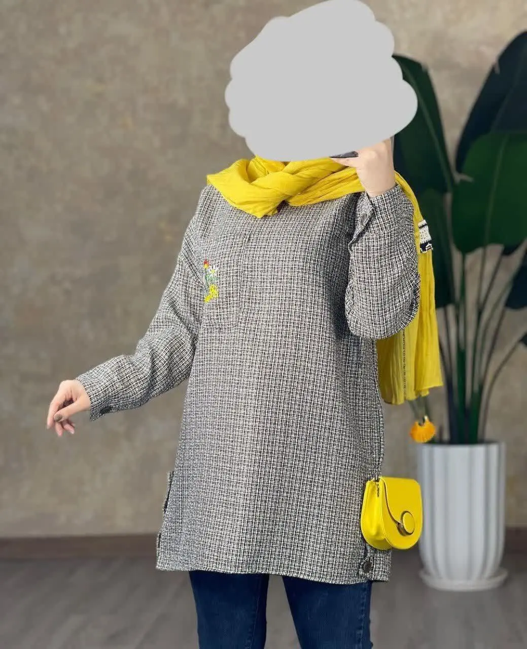 نام: مانتو ریما گلدوزی
