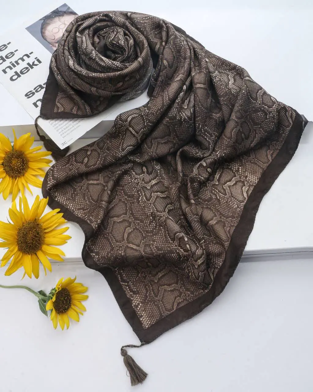 🐝روسری نخ پنبه سی اسکارف