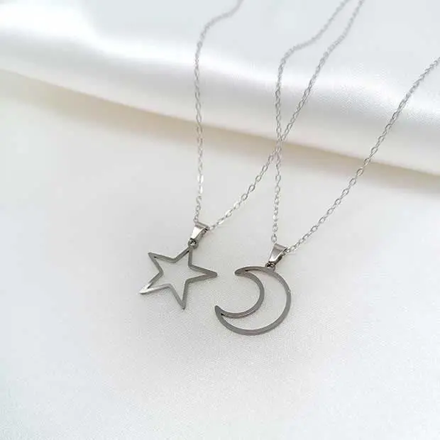 #گردنبند ست ماه و ستاره 

