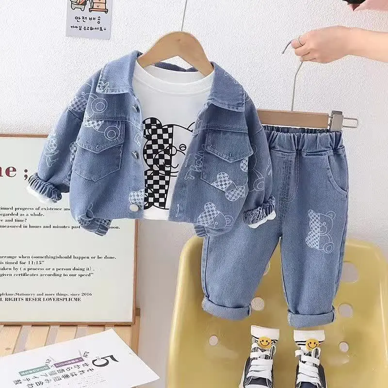 ست سه تیکه پسرانه 😍
