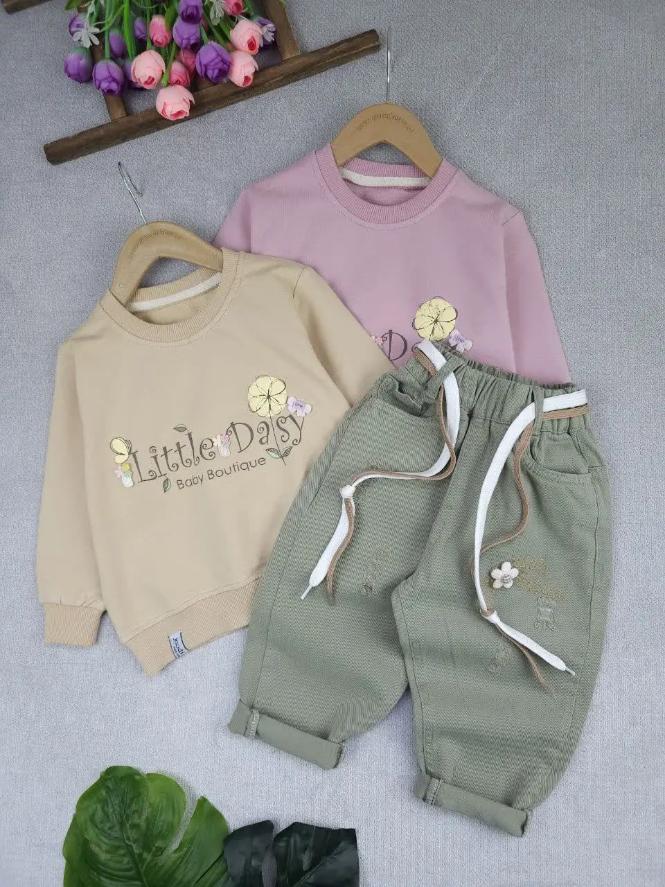 📌شلوار به عنوان پیشنهادی ذکر شده است، شناسه محصول شلوار ۹۴۸۲ میباشد
