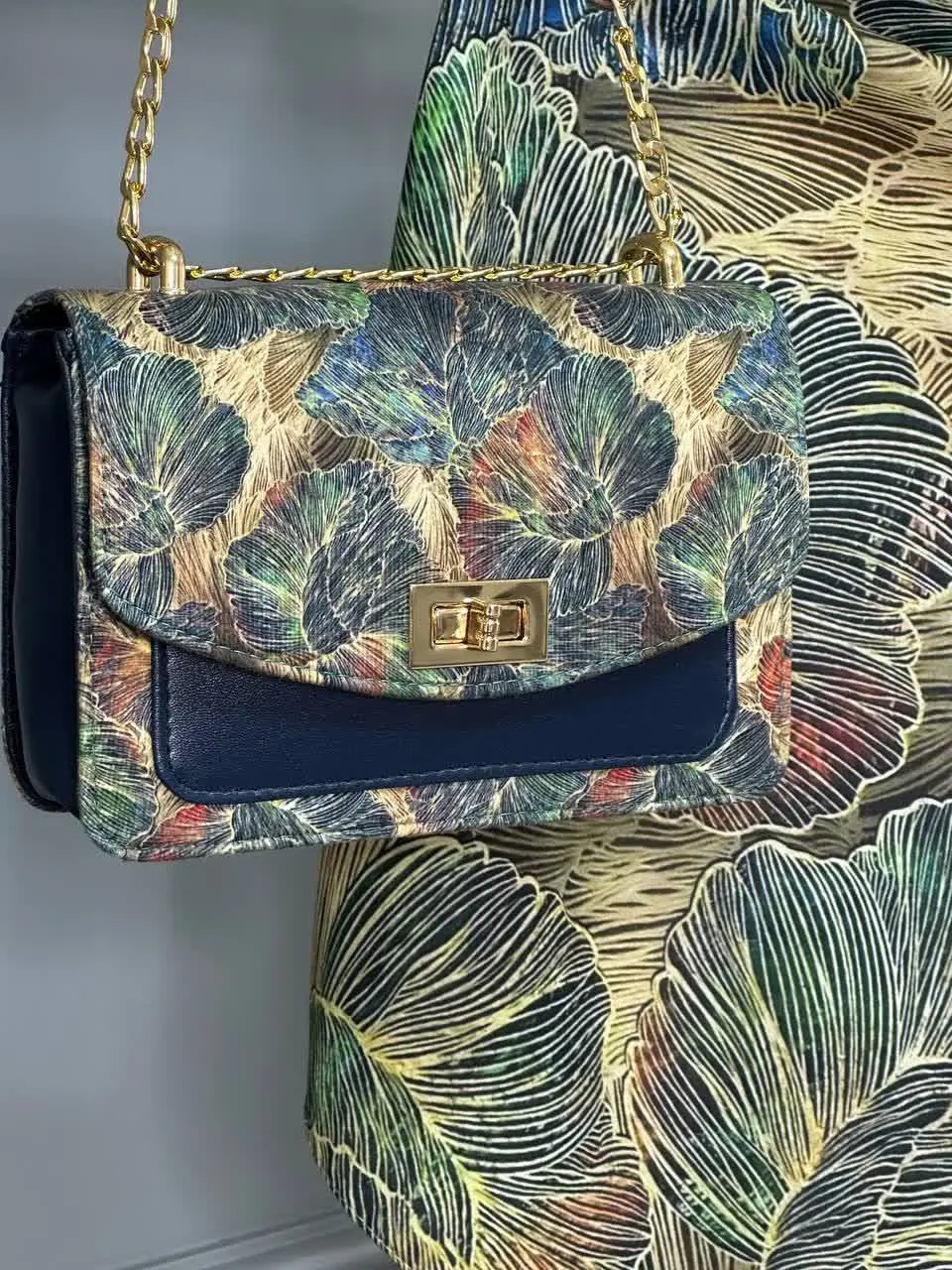 مدل لوتوس💚
