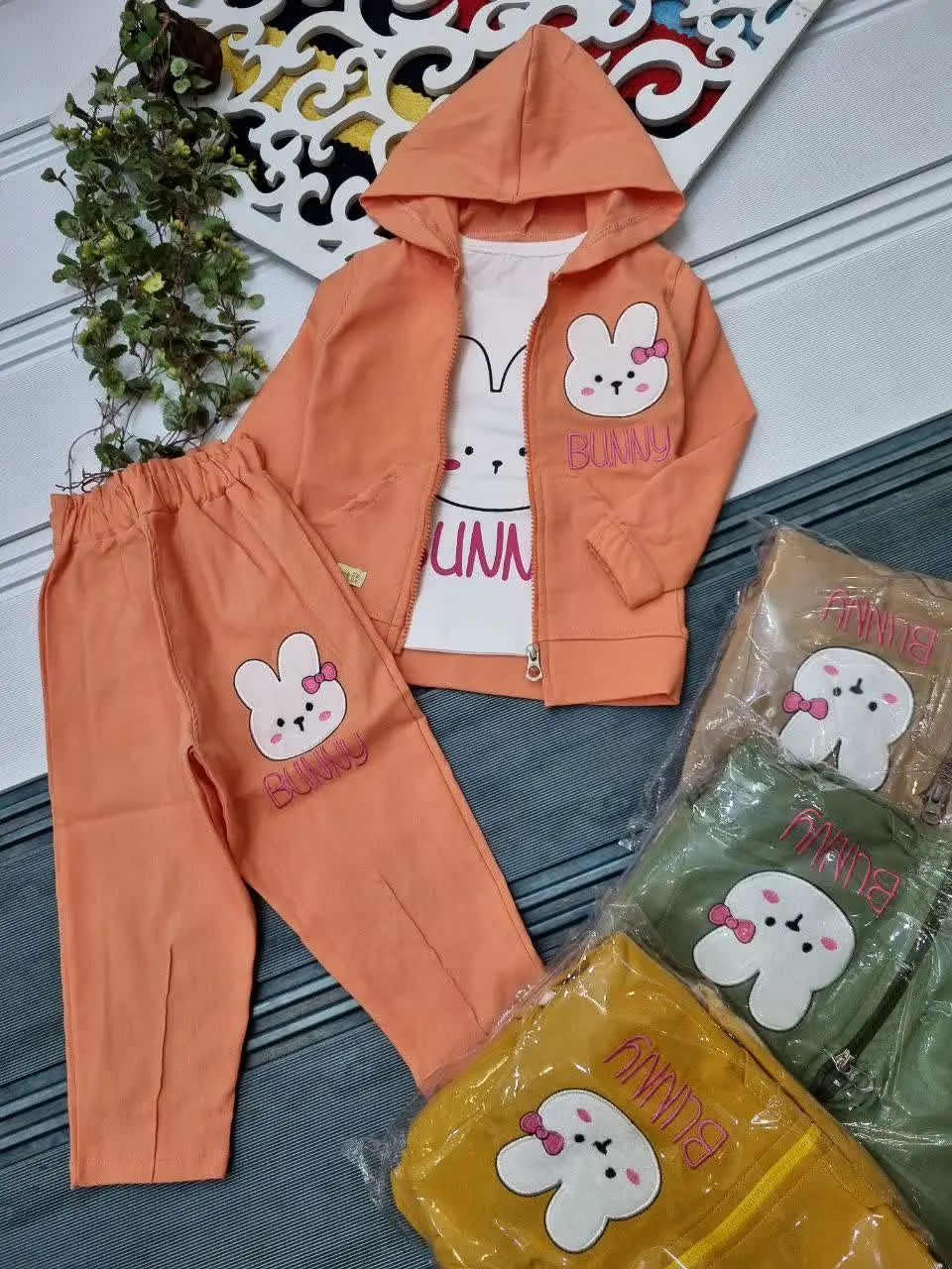 🇮🇷🧥🧶👗👚🎽👕👖👔💎
