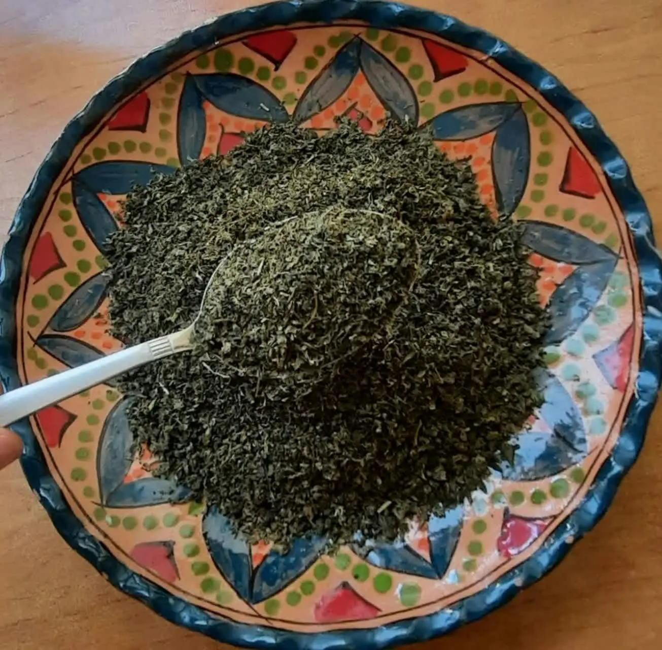 هر صد گرم #سبزی_تف_داده_شده_خشک 
