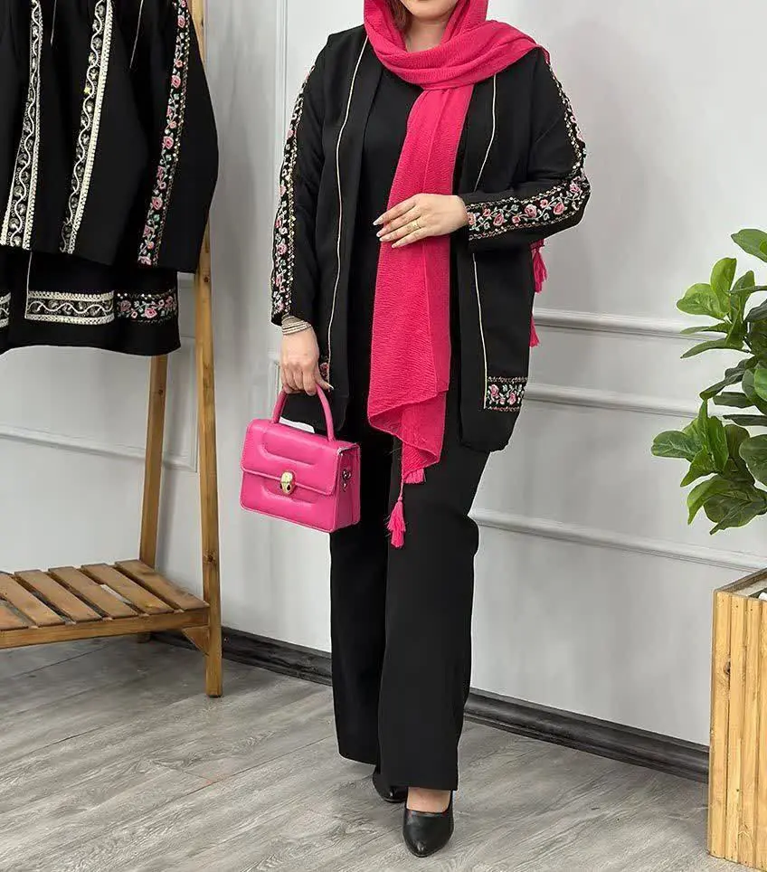 ❤️نام: مانتو مجلسی مدل گلنار
