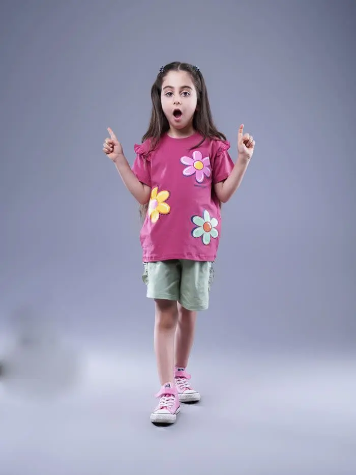 تیشرت شلوارک دخترانه گل صورتی
