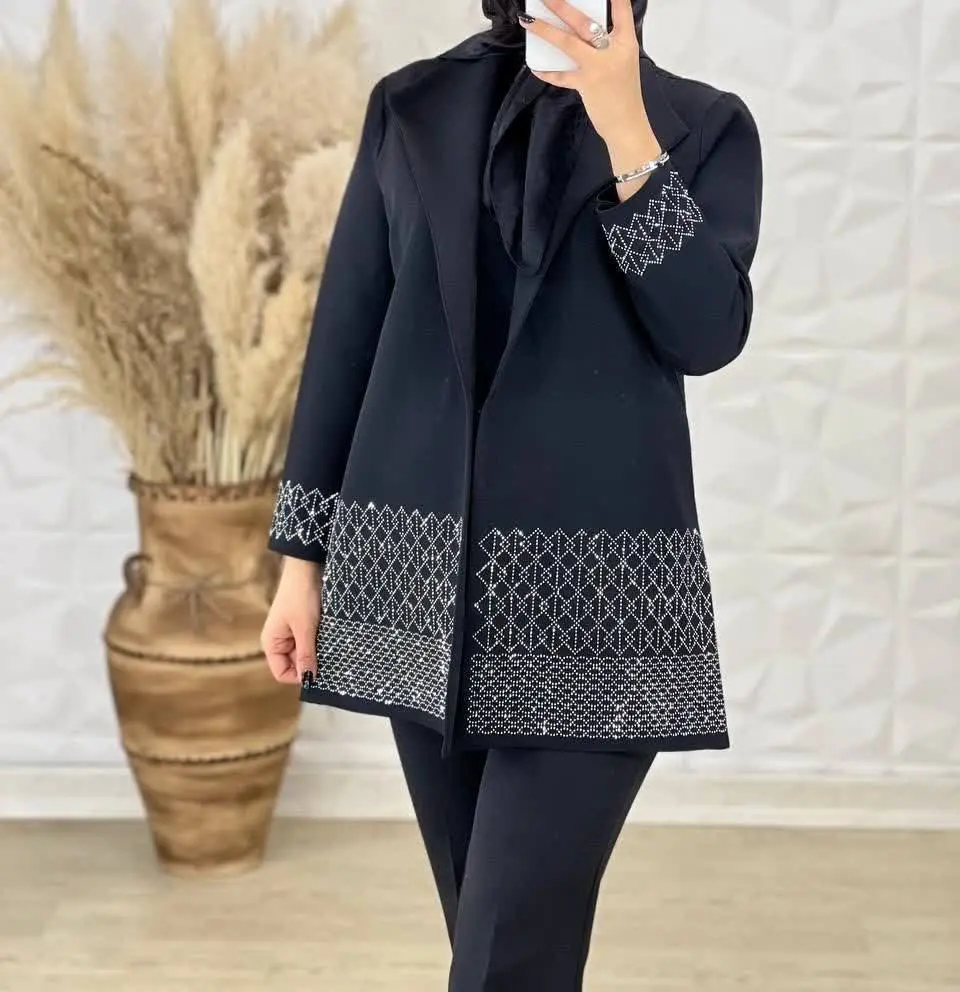 👚نام: کت لوزی نگین کاری 😍😍
