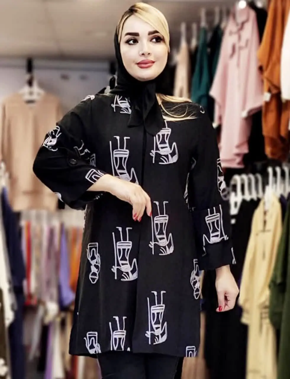 💢 مانتو کرسپو جلو باز سوزن دوزی، آستین بندینک، پارچه خارجی
