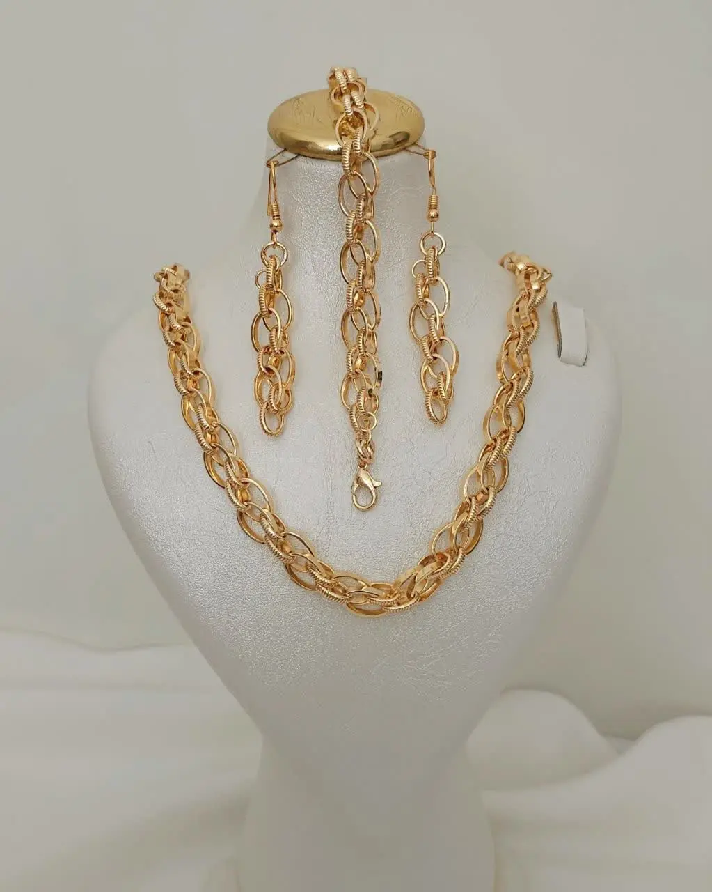 🔸 ارتفاع گوشواره:۶ سانت