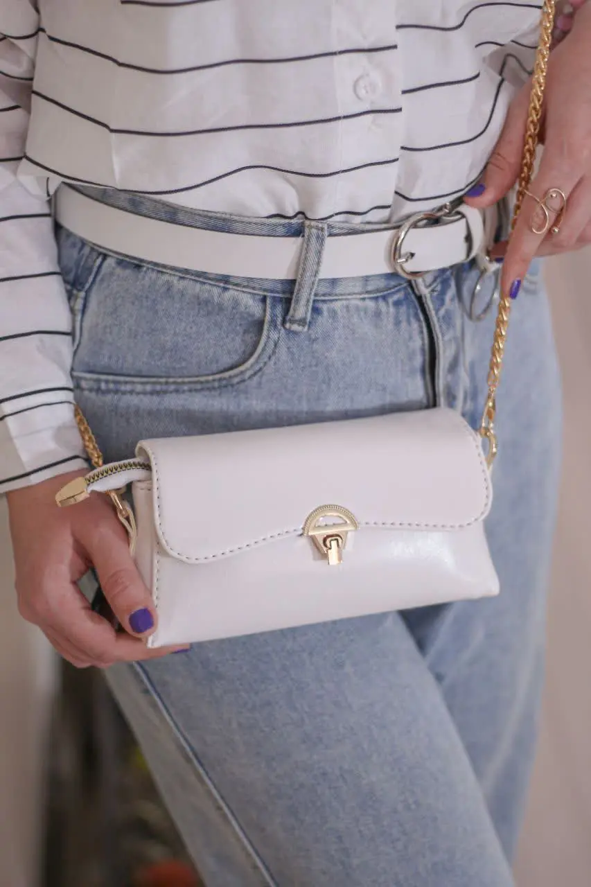 رنگ صورتیش چقد نازه بچه ها 😍