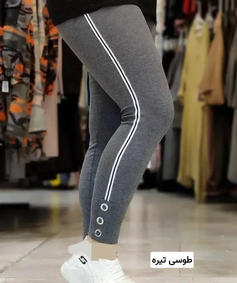 ✅ رنگ دکمه ها طلایی است