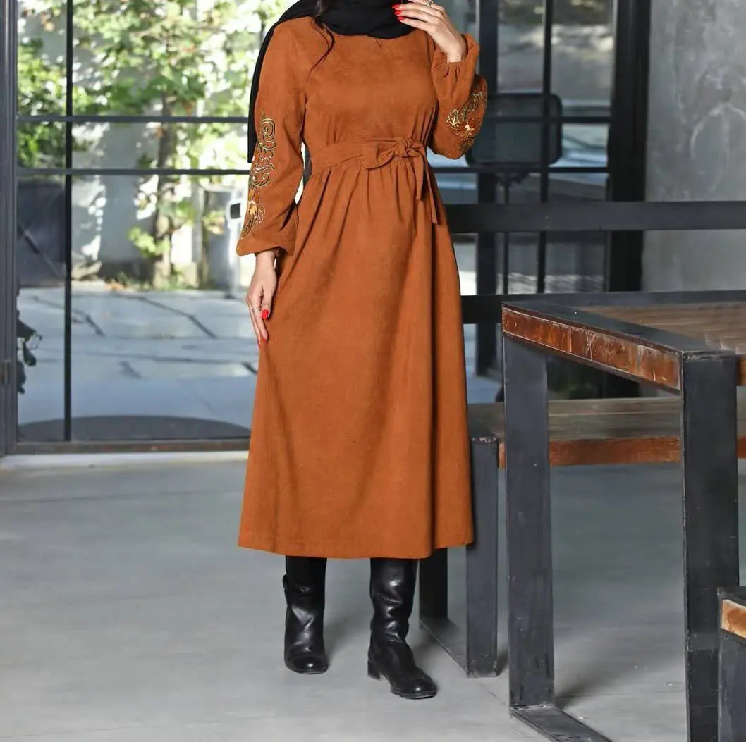 💞پیراهن گلدوزی شده دلوین💞
