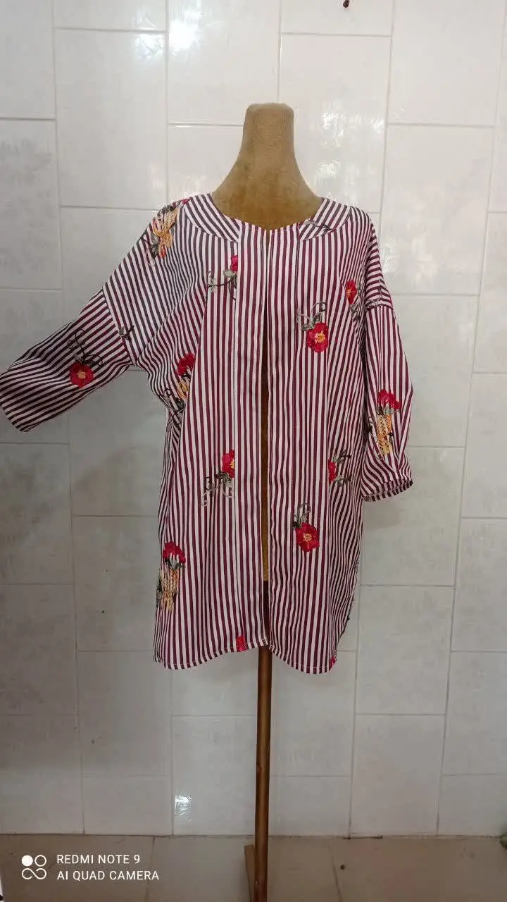 مانتو جلو باز
